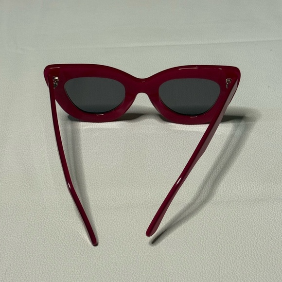 SEE Retro Pink Cat-Eye Sunglasses - Picture 6 of 6